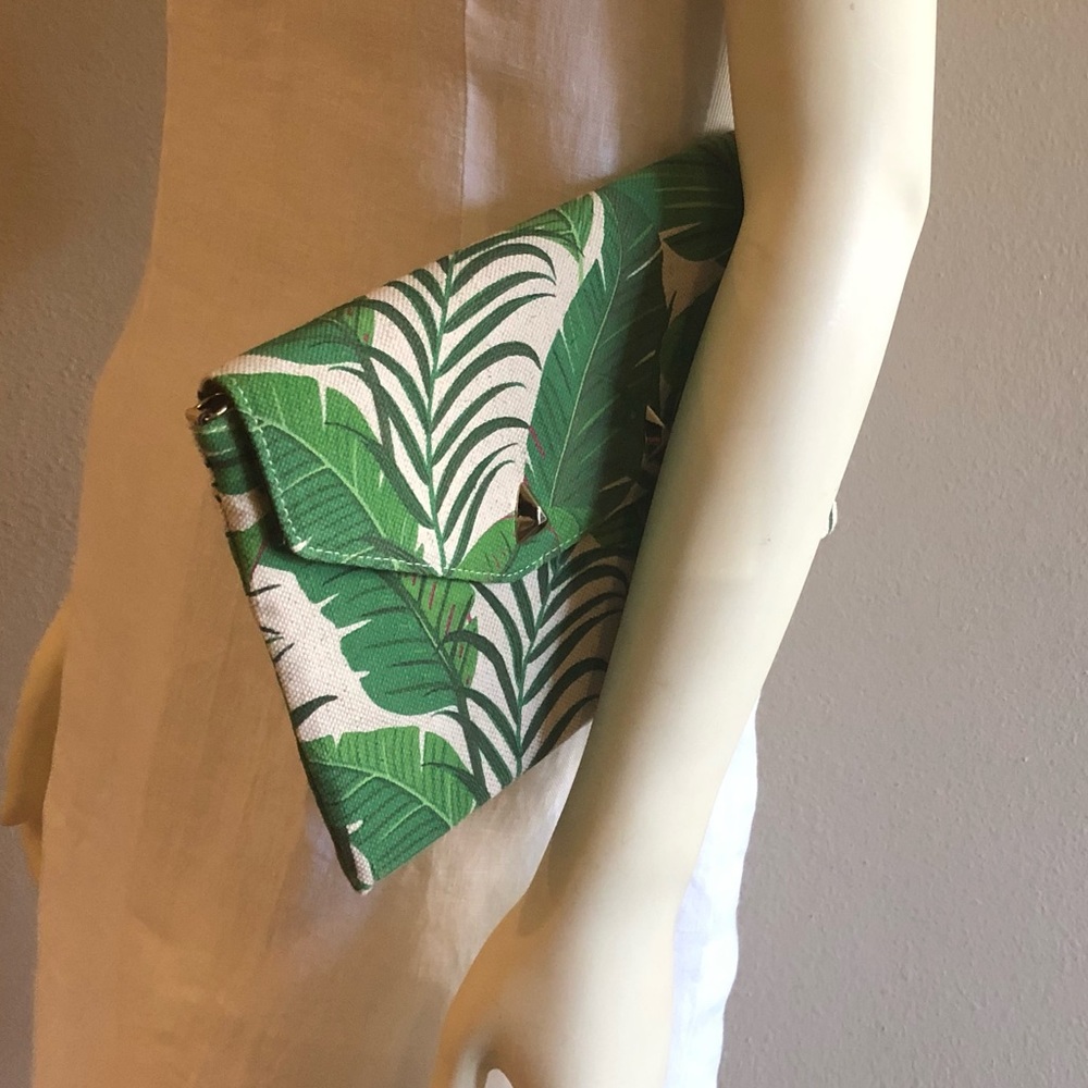 Stella & Dot clutch